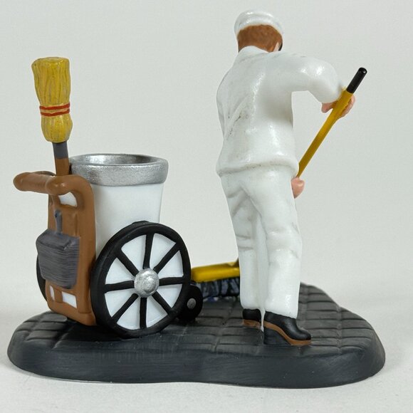 Dept 56 Christmas in the City Keep America Beautiful 59400 Street Sweeper - Picture 5 of 9